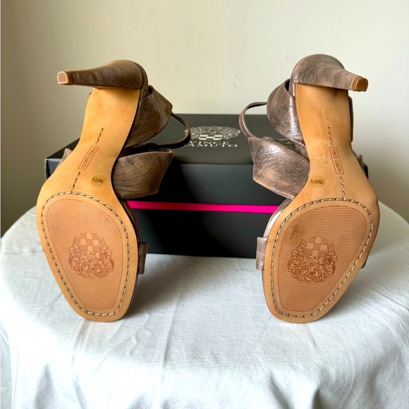 Vince Camuto Kalintie Leather Sandals - Picture 7 of 7